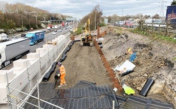 Earthmate WALLSTRAIN® HDPE Uni-axial Geogrid